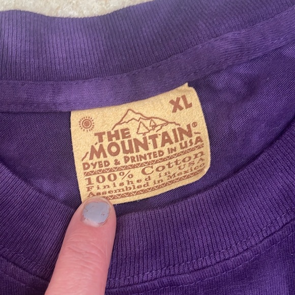 The Mountian Tee - Horses - Picture 4 of 7